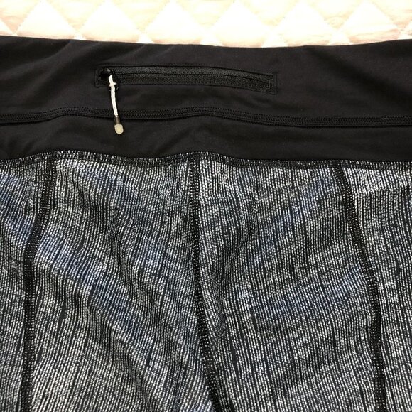 NWT Lululemon crop leggings - Picture 3 of 3